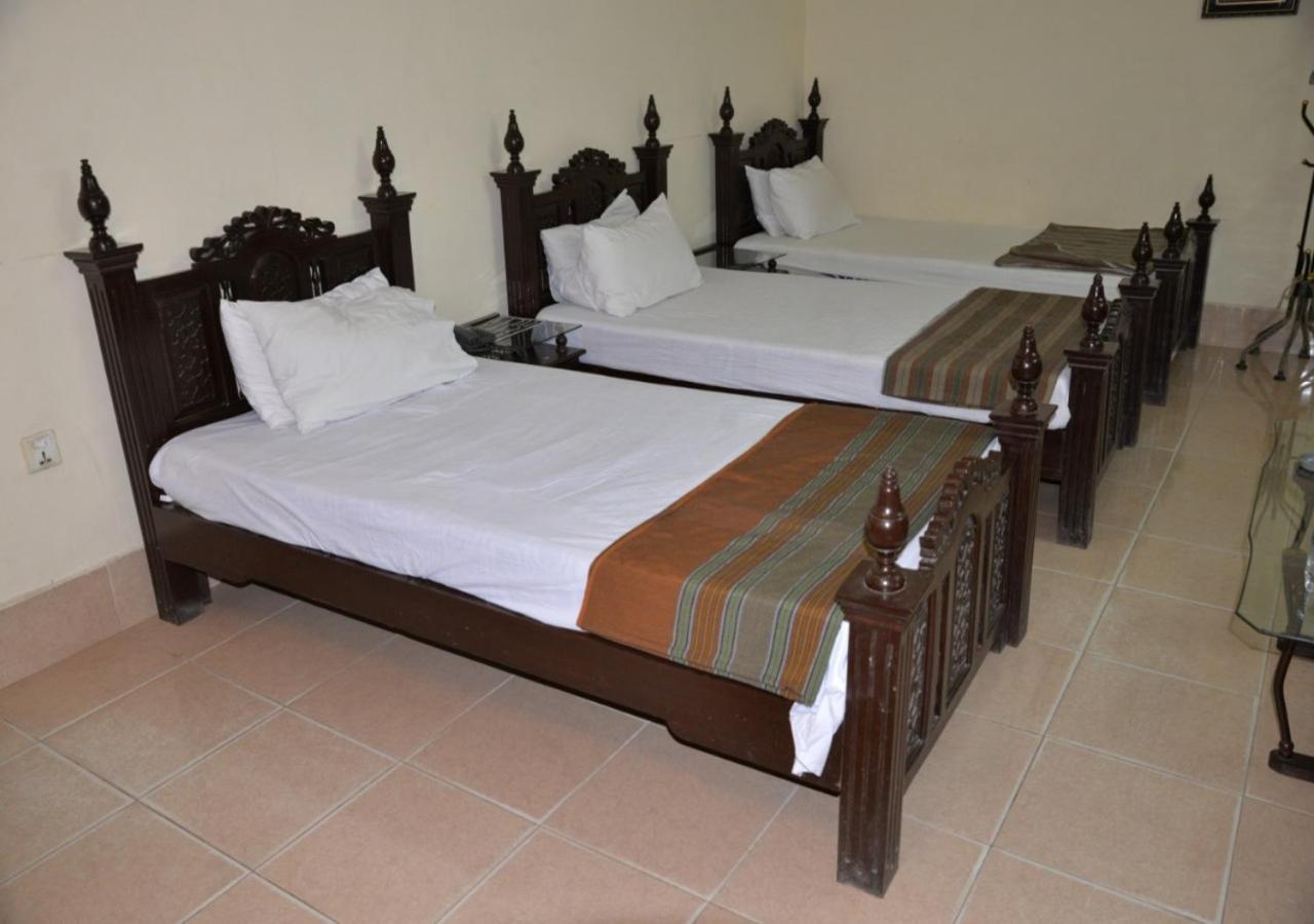 Step Inn Hotel Sukkur Luaran gambar