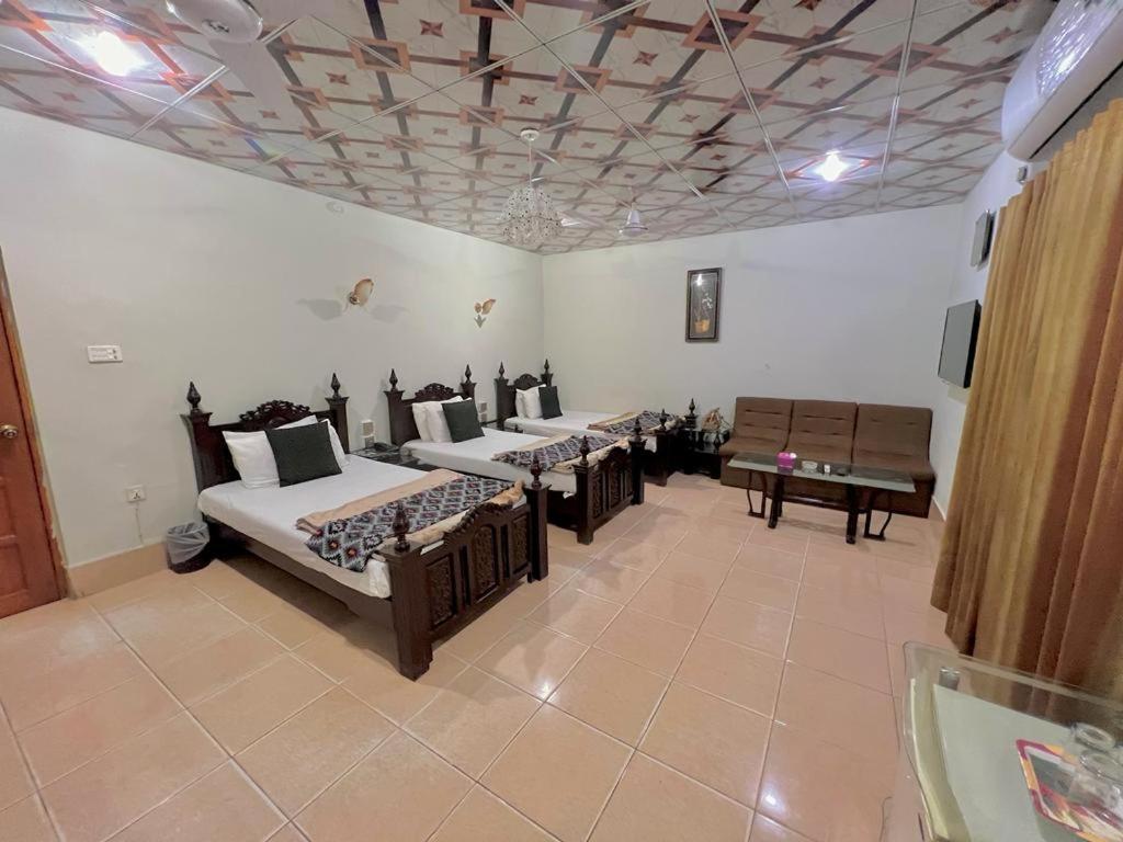 Step Inn Hotel Sukkur Luaran gambar